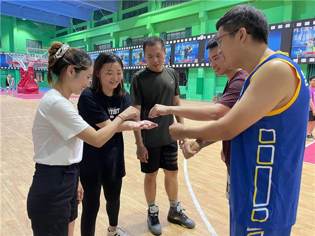 凱?？萍寂e辦2021年3V3籃球團(tuán)隊(duì)比賽(圖1)