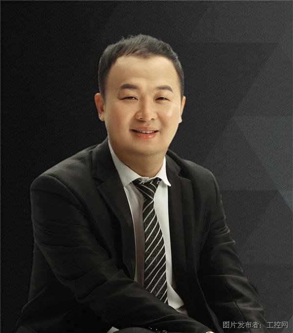 800px.jpg
